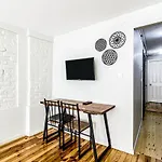Flat With Balcony And Shared Terrace In Beyoglu