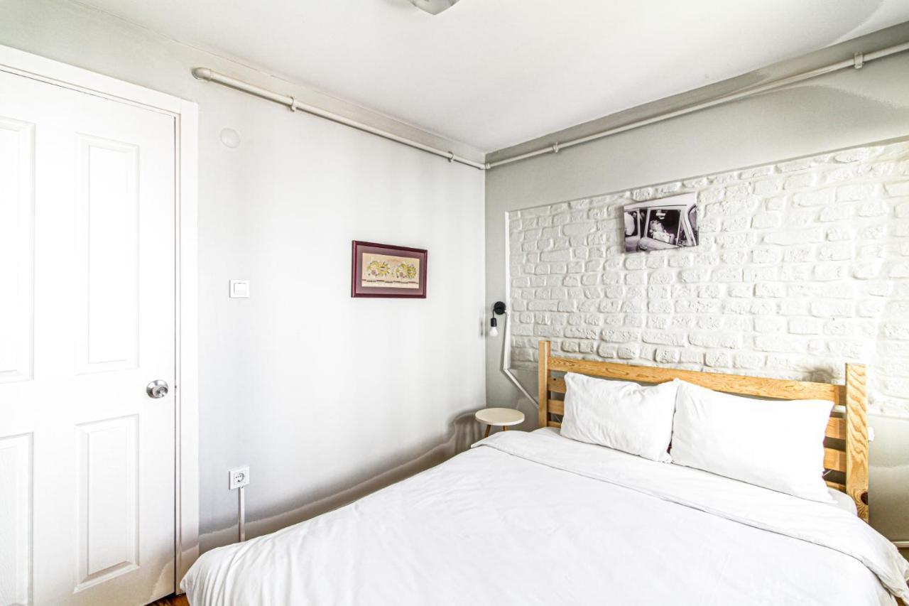 Flat With Balcony And Shared Terrace In Beyoglu