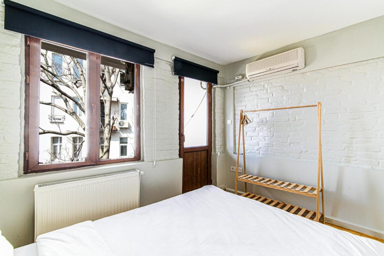 Daire Flat With Balcony And Shared Terrace In Beyoglu *